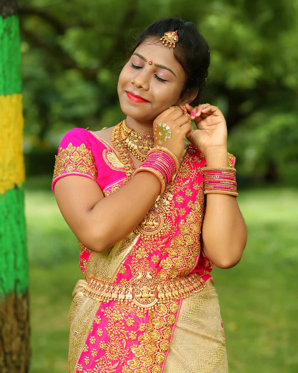 Traditional bridal portrait photography